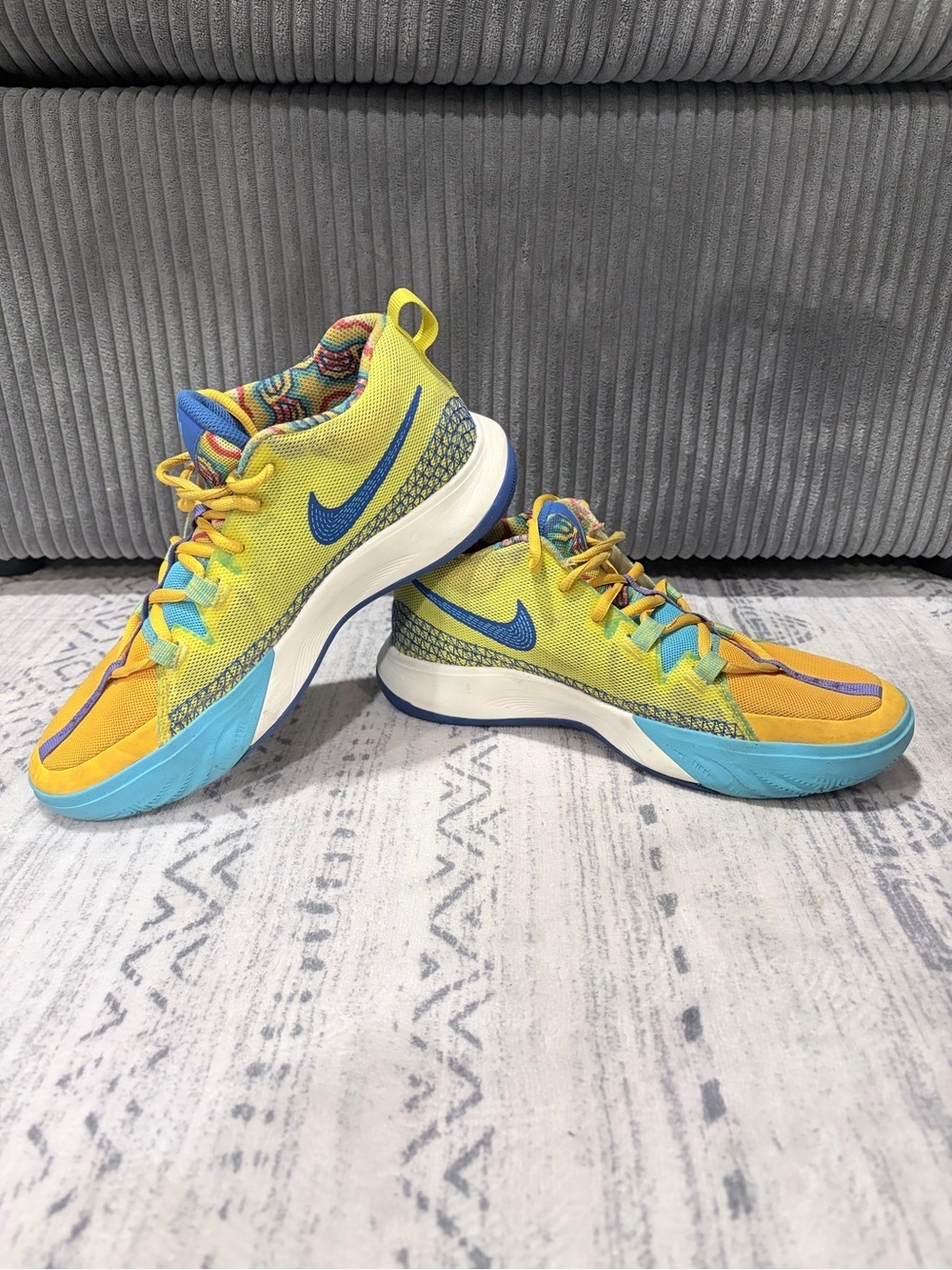 Nike Kyrie Flytrap 6 Multi Color Basketball Shoes Youth 7Y Dopaminecore